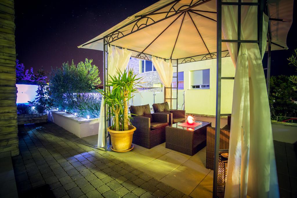 Apartment Falcon Stari Grad  Phòng bức ảnh