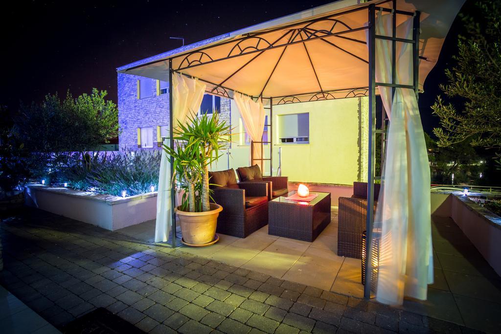 Apartment Falcon Stari Grad  Phòng bức ảnh