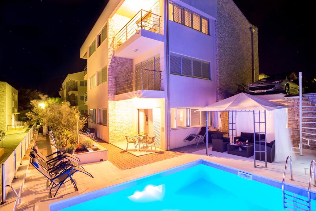 Apartment Falcon Stari Grad  Phòng bức ảnh