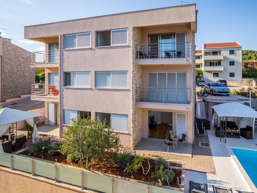 Apartment Falcon Stari Grad  Ngoại thất bức ảnh