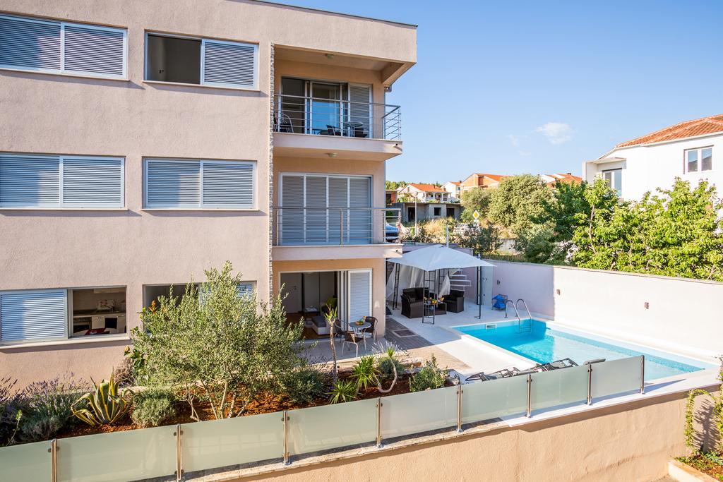 Apartment Falcon Stari Grad  Phòng bức ảnh