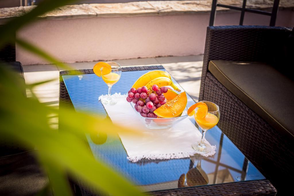 Apartment Falcon Stari Grad  Phòng bức ảnh